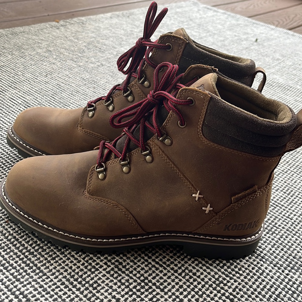 Brand new Kodiak women’s waterproof boots